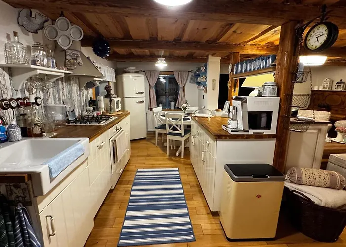 - Josefina Apartament *
